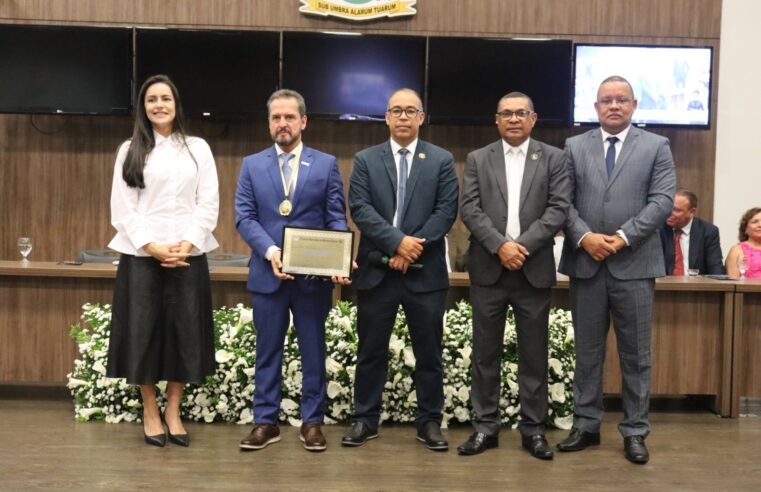 Presidente da FIEMG Regional Norte recebe a Medalha Ivan José Lopes de Honra a Montes Claros
