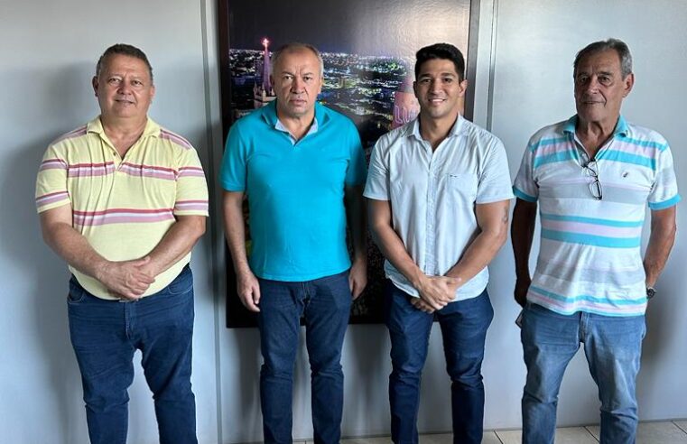 Paulo Guedes anuncia apoio ao projeto da Vila Olímpica em Montes Claros