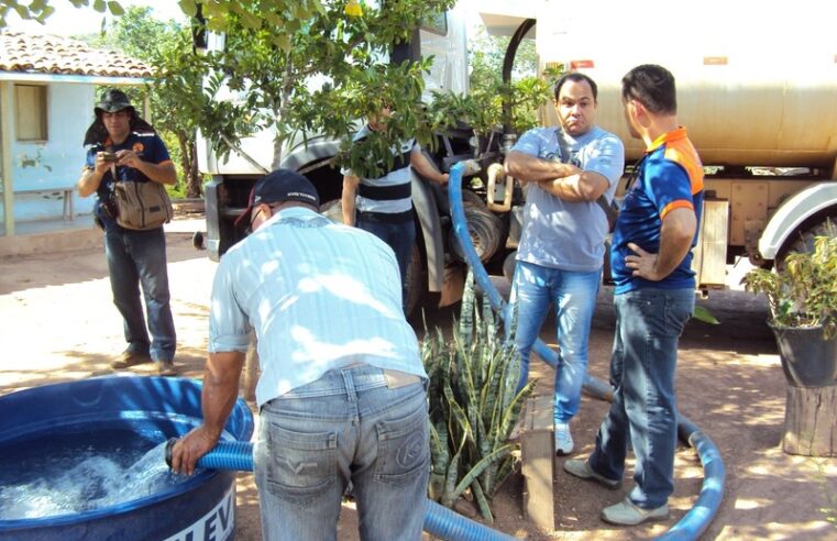 Defesa Civil leva água para 55 municípios de Minas Gerais