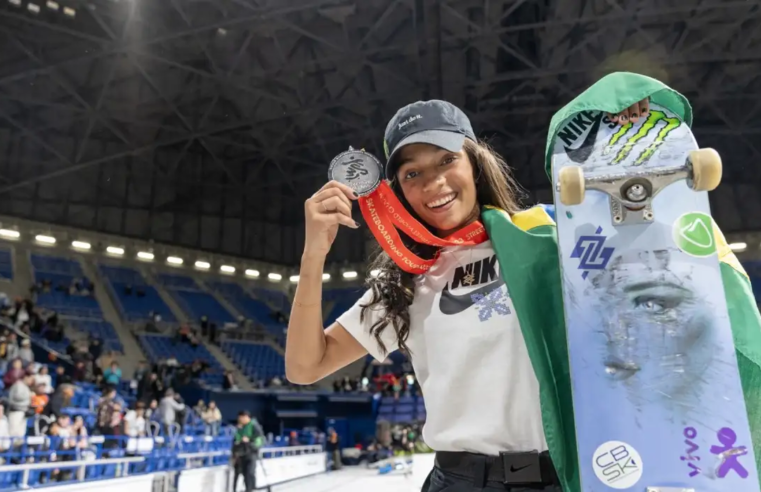 Rayssa Leal conquista prata no Mundial de skate street no Japão
