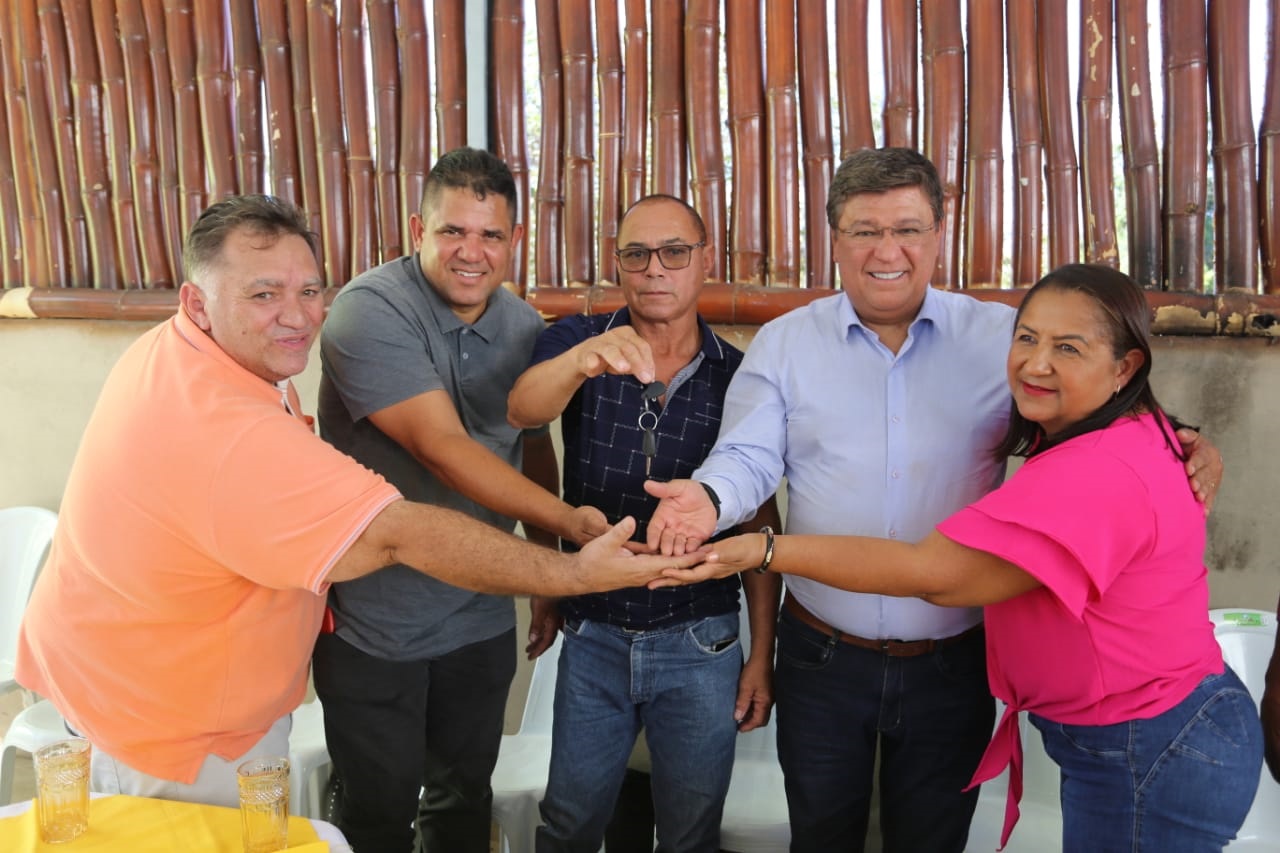 Mais duas comunidades do Norte de MG beneficiadas com o trabalho do senador Carlos Viana e do deputado Samuel Viana