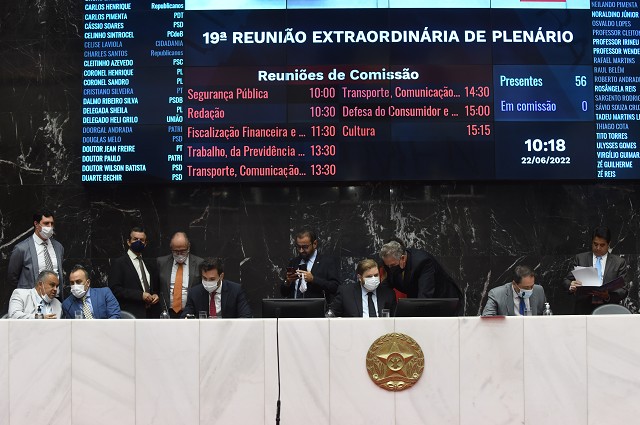 Mudanças em cartórios seguem para sanção