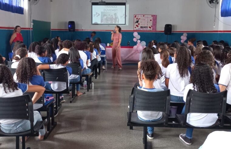 Palestra na Escola Fernão Dias aborda saúde feminina e prevenção na adolescência
