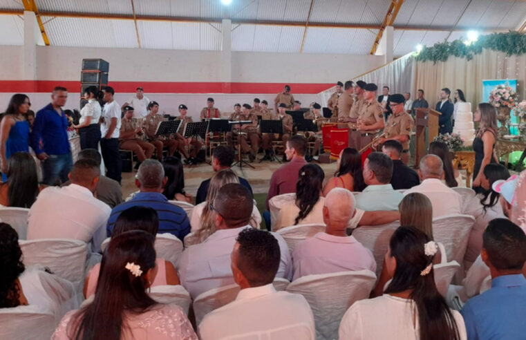 Justiça faz casamento comunitário de 23 casais em Ibiracatu