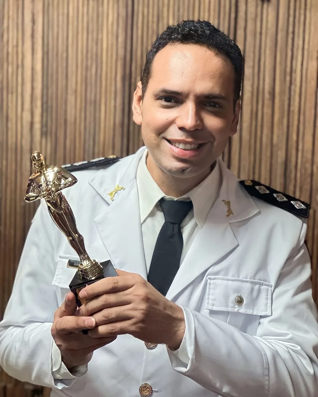 Prêmio ‘Notáveis do ano de Minas Gerais’ homenageia a policial do Norte de Minas