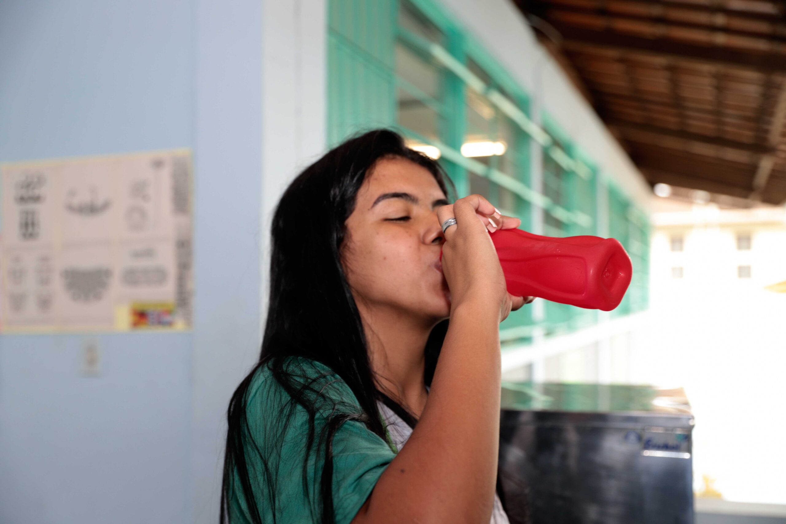 Educação publica cartilha com orientações sobre análise da água utilizada nas escolas de Minas