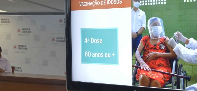 Minas amplia vacinação da quarta dose para idosos acima de 60 anos