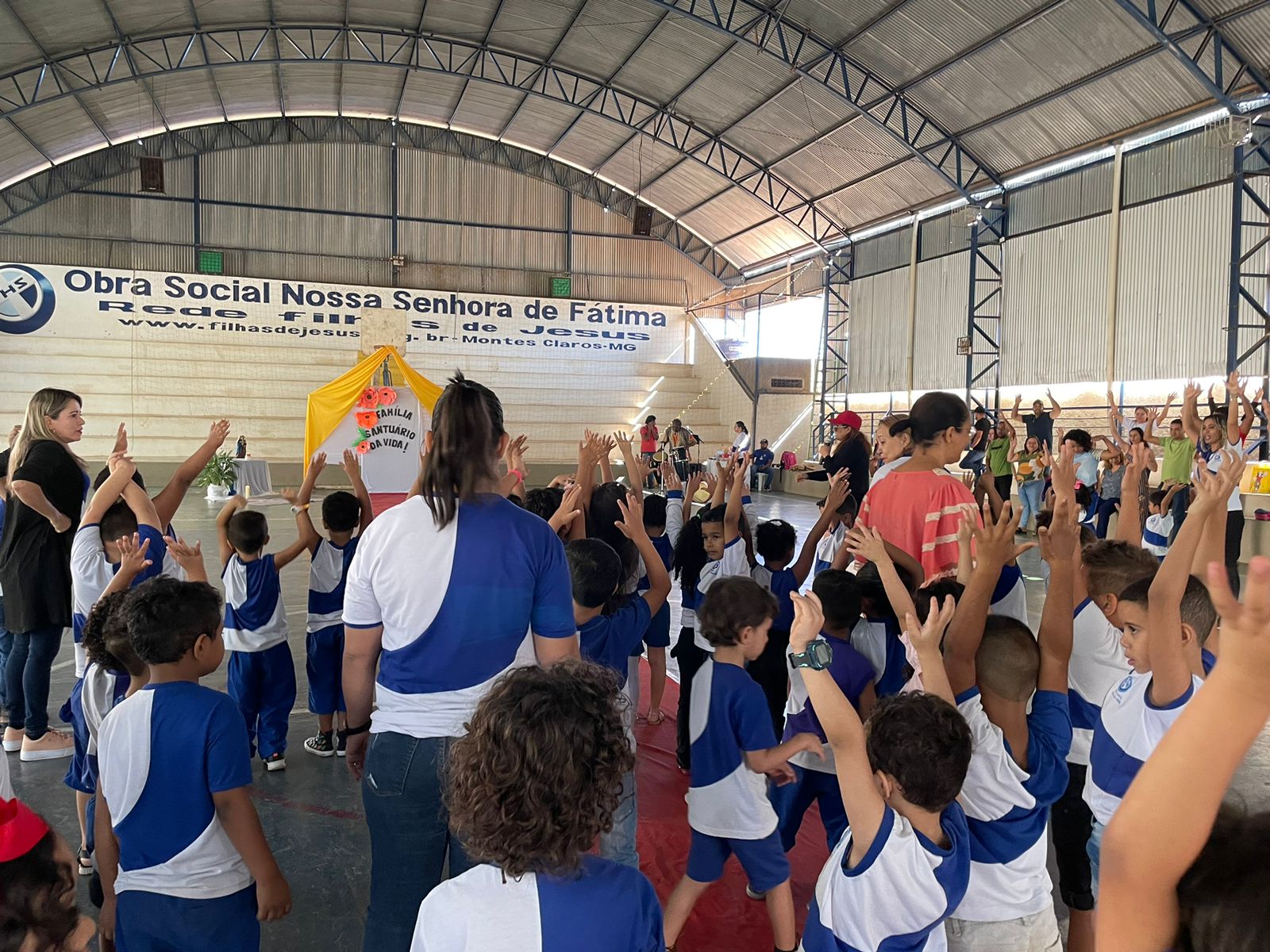 Prefeitura participa de Ação global em escola do Delfino Magalhães