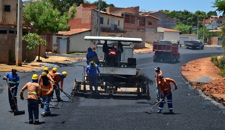Prefeitura lança pacote de asfaltamento na região do Esplanada