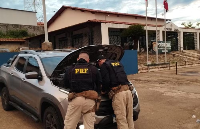 Homem é preso na BR-251 com carro roubado em SP com placas de Goiás